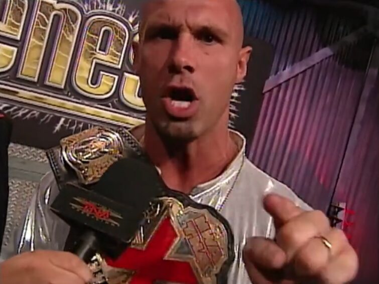 Daniels campéón X en TNA.