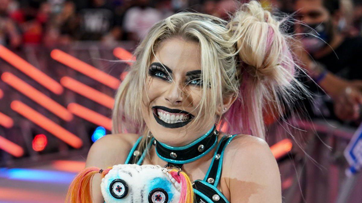 Afirman que Alexa Bliss deberá someterse a una cirugía nasal - Noticias WWE, UFC, Resultados Raw, WWE SmackDown y más Lucha Libre.